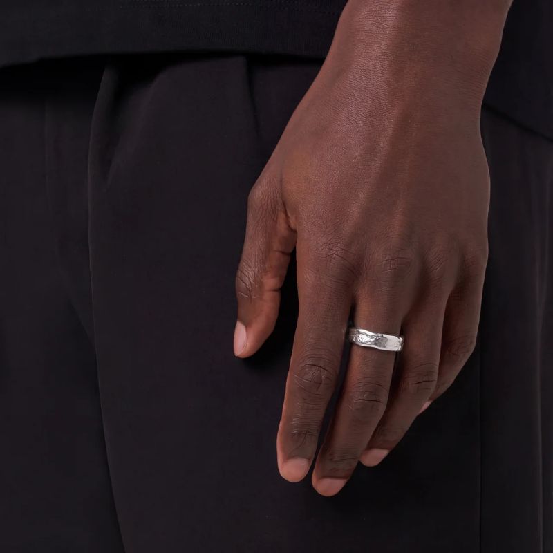 Anillo Molten