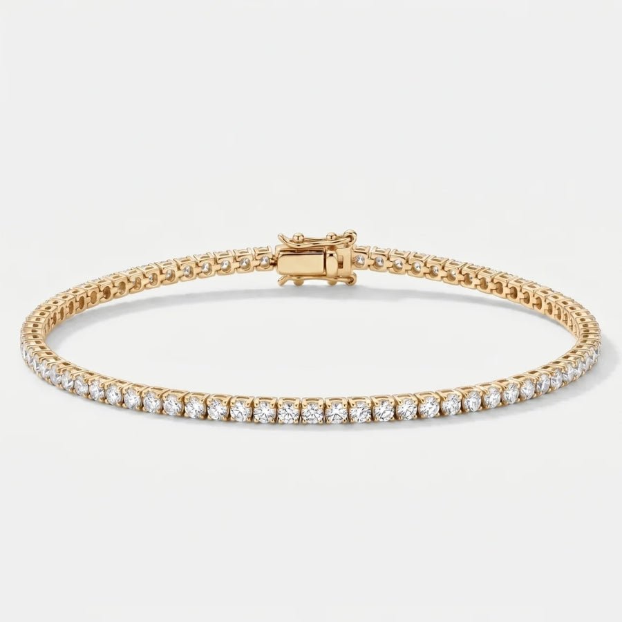 Thin Tennis Bracelet in gold