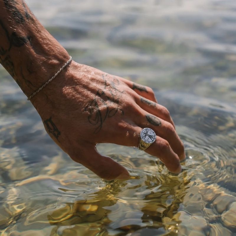 Anillo Molten